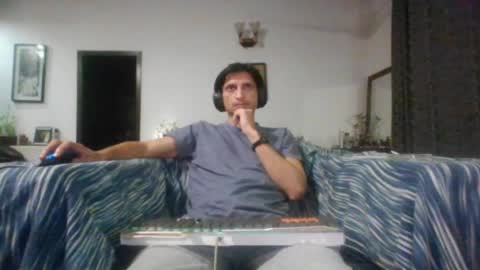 Cool2Buddies online show from June 8, 12:06 am
