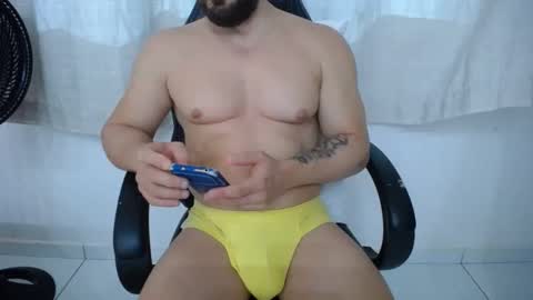 corolaxxl online show from October 22, 2:04 am