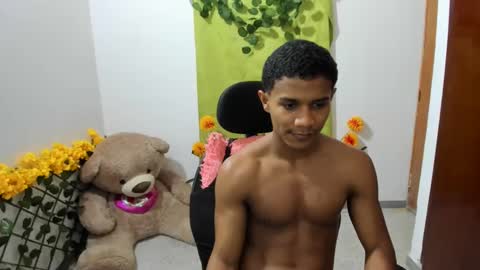 Ethan  online show from December 3, 11:24 pm