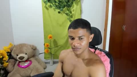 Ethan  online show from February 25, 12:36 am