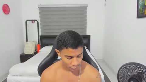 Ethan  online show from January 31, 11:36 pm