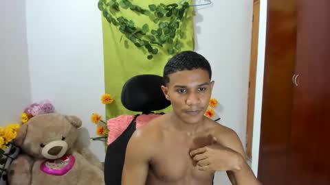 Ethan  online show from January 7, 11:24 pm