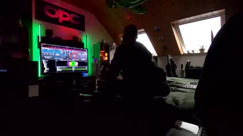 CosmicDreamer690 online show from October 15, 10:01 am