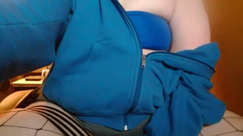 cosmicjones88 online show from December 23, 2:35 am