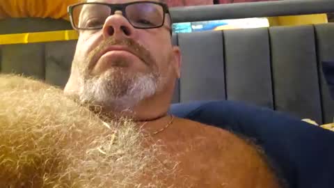 Crabclaw 0715 online show from June 2, 9:10 am