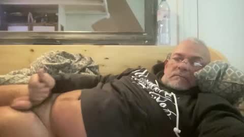 crapaud75018 online show from October 13, 7:25 am