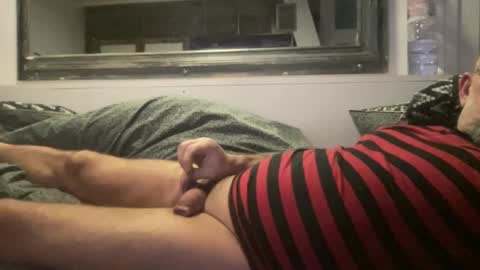 crapaud75018 online show from December 3, 10:40 pm