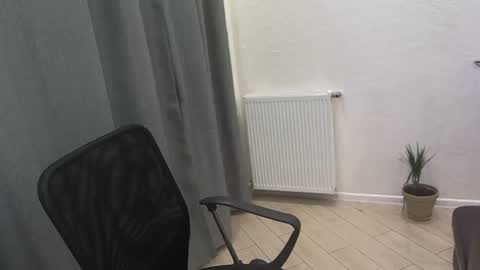 crazy online show from January 18, 10:49 pm