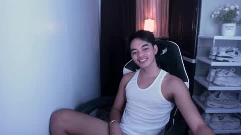 Snapshot of crazyasiancum chatting on December 5, 1:58 am Zion online show from December 5, 1:58 am