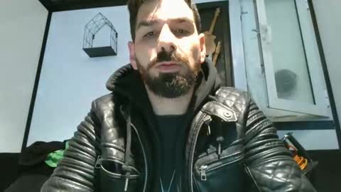 funcouple online show from January 8, 11:19 pm