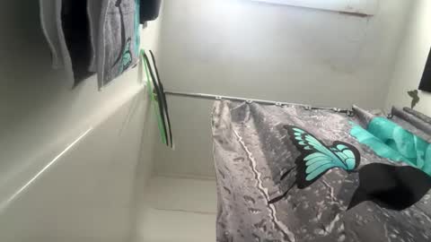 crazydill28 online show from October 4, 9:19 pm