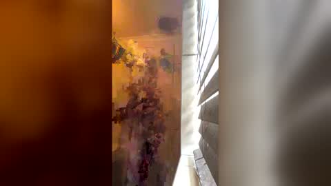 creature272 online show from April 6, 7:31 am