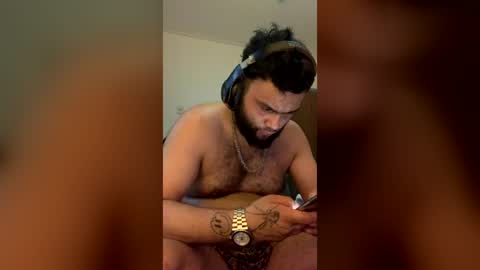 crimikeanu23 online show from August 4, 4:07 am