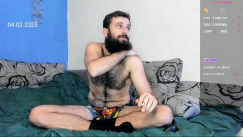 Snapshot of crissstud chatting on February 3, 10:54 pm Criss online show from February 3, 10:54 pm