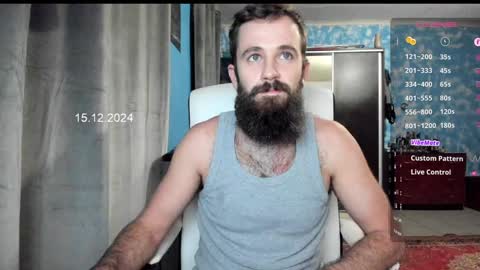 Snapshot of crissstud chatting on December 15, 7:10 pm Criss online show from December 15, 7:10 pm