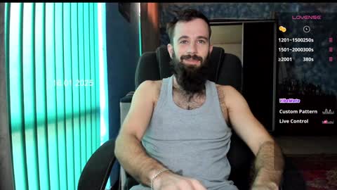 Snapshot of crissstud chatting on January 16, 10:21 am Criss online show from January 16, 10:21 am