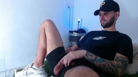 cristianhot125 online show from June 22, 10:58 pm