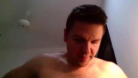 cristopher3042 online show from December 3, 2:17 am