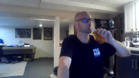 billybasement online show from June 28, 1:44 am