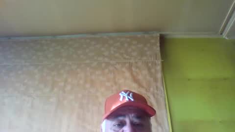 Snapshot of crmperez chatting on January 12, 10:33 pm crmperez online show from January 12, 10:33 pm