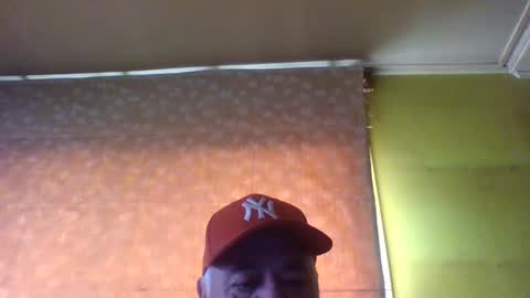 Snapshot of crmperez chatting on March 2, 6:24 pm crmperez online show from March 2, 6:24 pm