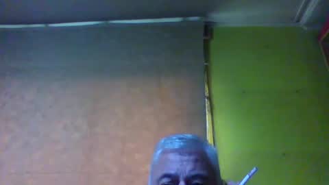 crmperez online show from June 26, 6:43 pm