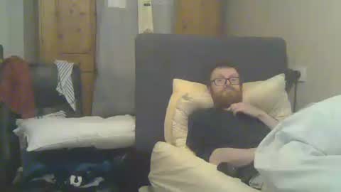 chris online show from September 13, 4:02 am