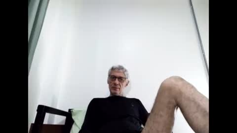 Snapshot of cucaio18 chatting on February 28, 2:09 am BIG UNCUT HARD COCK online show from February 28, 2:09 am