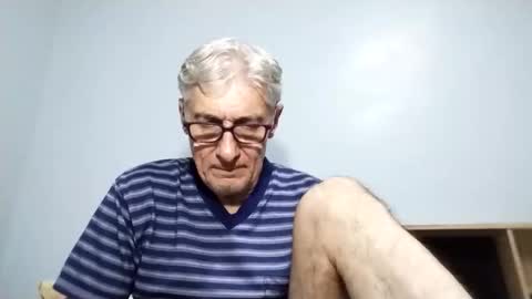 Snapshot of cucaio18 chatting on September 20, 3:28 am BIG UNCUT HARD COCK online show from September 20, 3:28 am