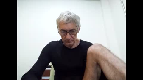 Snapshot of cucaio18 chatting on February 13, 2:34 am BIG UNCUT HARD COCK online show from February 13, 2:34 am
