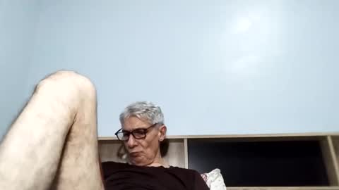 Snapshot of cucaio18 chatting on September 16, 1:56 pm BIG UNCUT HARD COCK online show from September 16, 1:56 pm
