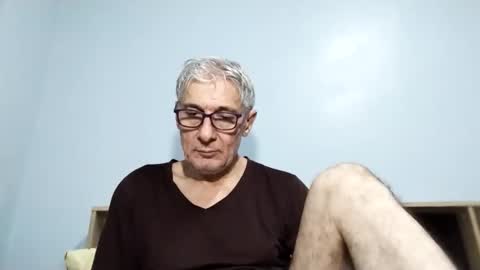 Snapshot of cucaio18 chatting on September 21, 3:39 am BIG UNCUT HARD COCK online show from September 21, 3:39 am