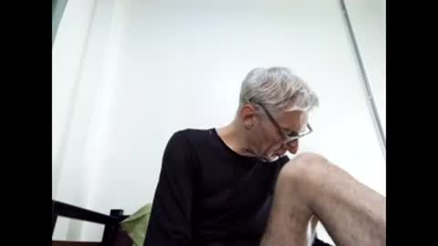 Snapshot of cucaio18 chatting on January 30, 12:50 am BIG UNCUT HARD COCK online show from January 30, 12:50 am