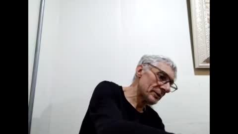 Snapshot of cucaio18 chatting on December 7, 12:53 am BIG UNCUT HARD COCK online show from December 7, 12:53 am