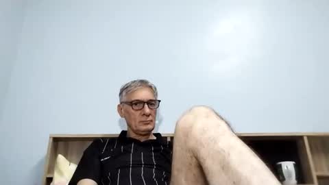 Snapshot of cucaio18 chatting on September 10, 2:32 am BIG UNCUT HARD COCK online show from September 10, 2:32 am