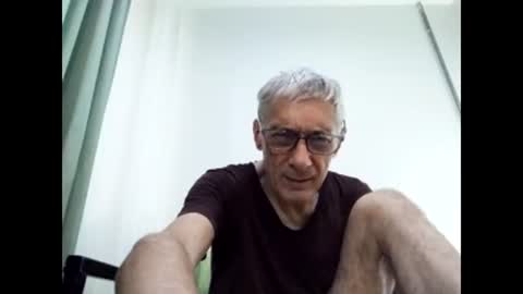 Snapshot of cucaio18 chatting on January 1, 6:47 am BIG UNCUT HARD COCK online show from January 1, 6:47 am