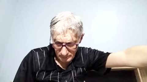 Snapshot of cucaio18 chatting on September 12, 2:44 am BIG UNCUT HARD COCK online show from September 12, 2:44 am