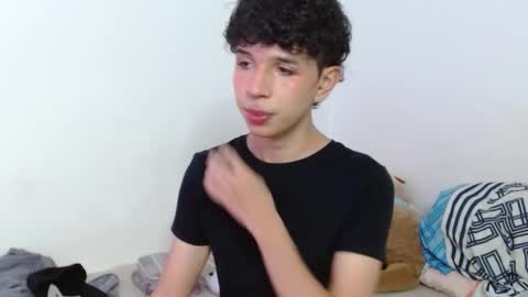 Cuddly online show from December 17, 6:42 am