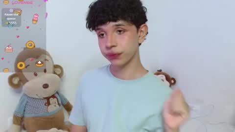 Cuddly online show from November 2, 4:39 am