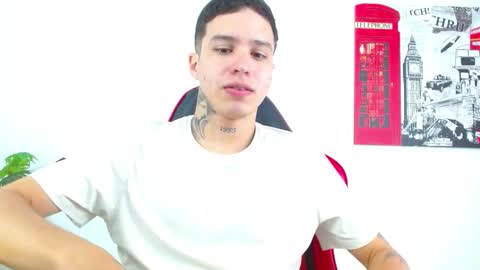 cumandres online show from February 4, 3:40 pm