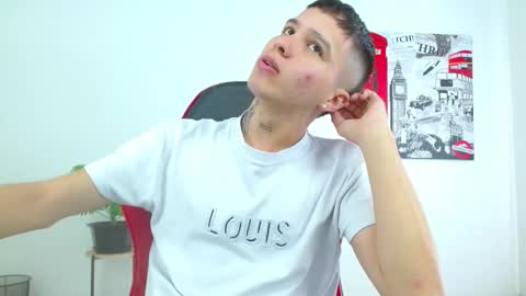 cumandres online show from December 22, 1:52 pm