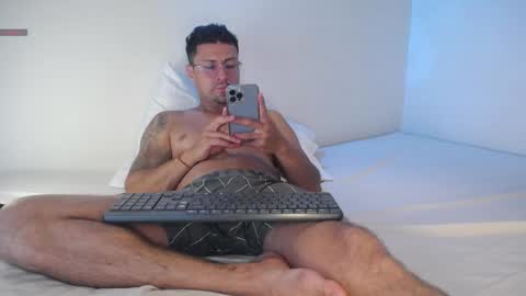 cummerlatino online show from February 27, 8:28 am