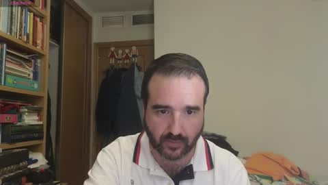 curiosillo1983 online show from September 24, 12:10 am