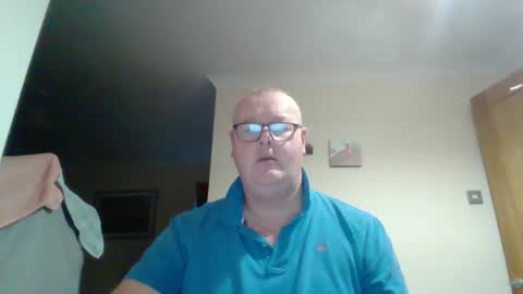 Snapshot of curiousax77 chatting on January 23, 8:15 am curiousax77 online show from January 23, 8:15 am