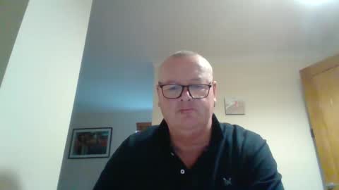 Snapshot of curiousax77 chatting on March 8, 7:57 am curiousax77 online show from March 8, 7:57 am