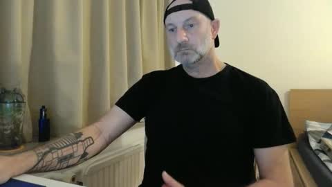 Curman85 online show from November 2, 12:04 am