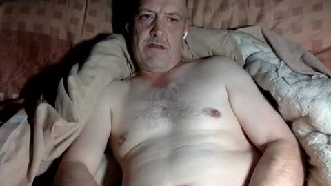 curvelover1977 online show from November 11, 12:26 am