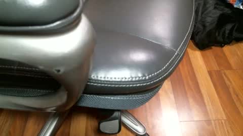 Snapshot of cutandwaxed2 chatting on February 12, 1:37 pm BI SMOOTH MATURE  SUB online show from February 12, 1:37 pm