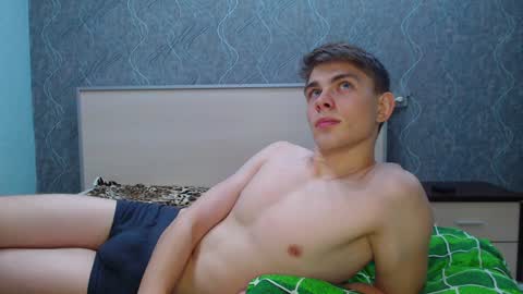 Oliver online show from January 9, 4:49 pm