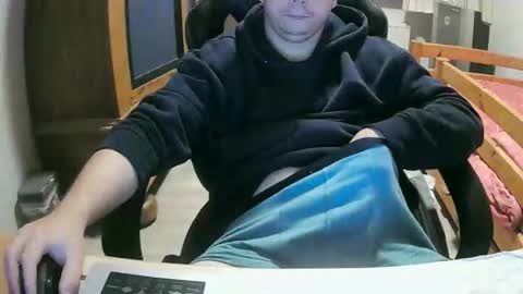 Cuteboy090 online show from October 1, 10:03 pm